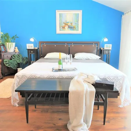 Seaview Pool With Cinema Up To 26 *