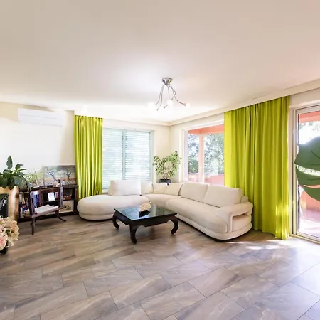 Seaview Pool With Cinema Up To 26 * Kastela
