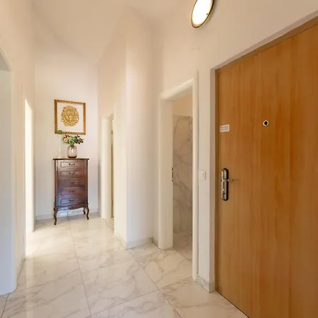 Seaview Pool With Cinema Up To 26 Villa Kastela