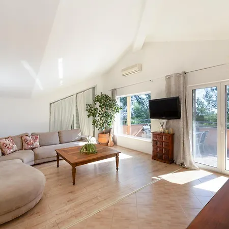 Seaview Pool With Cinema Up To 26 Villa